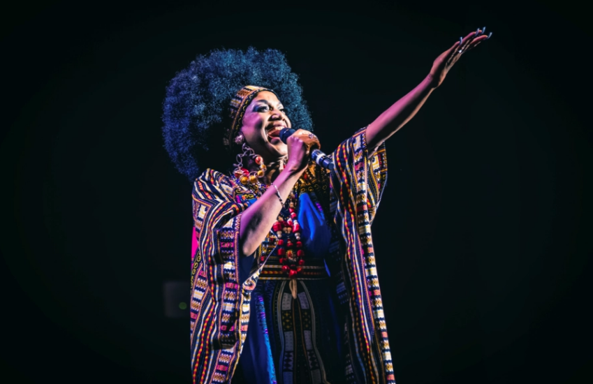 El espectáculo 'Celia Vive' de la mano de la cantante Lucrecia