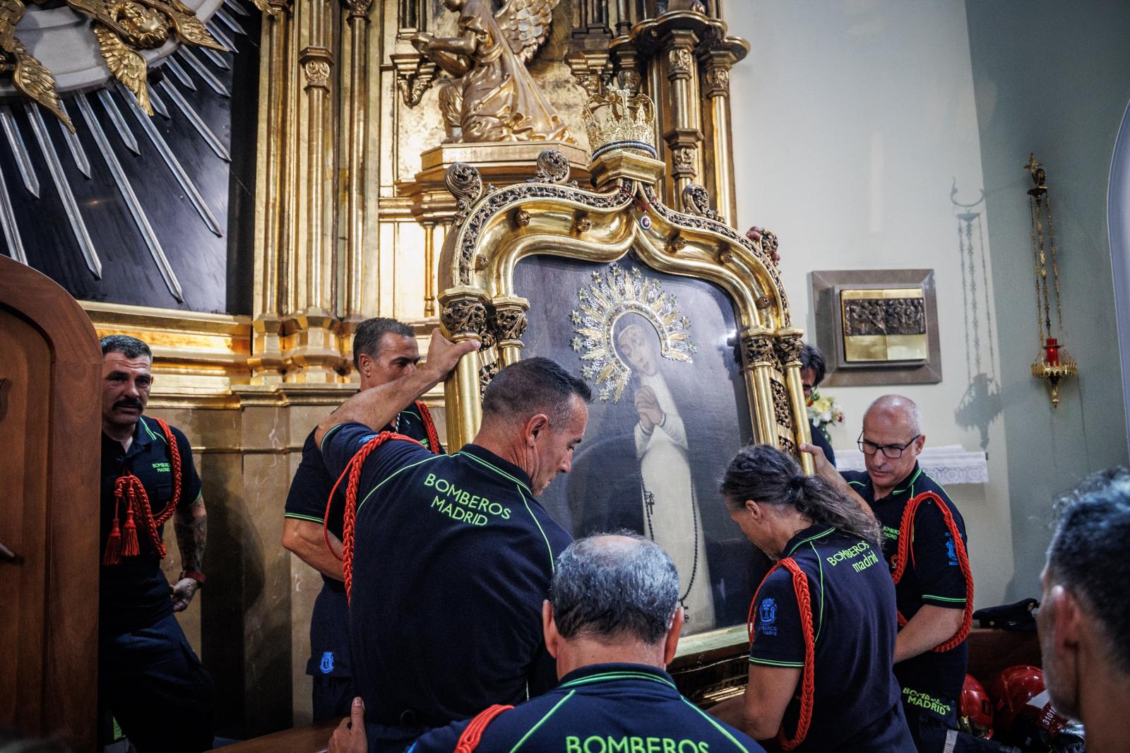 La bajada del cuadro de la Virgen de la Paloma