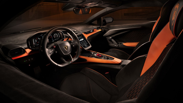 Imagen del interior del Lamborghini Revuelto