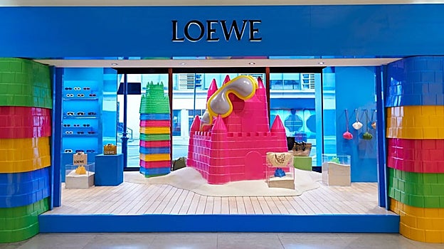 El color será el gran protagonista del verano de Loewe