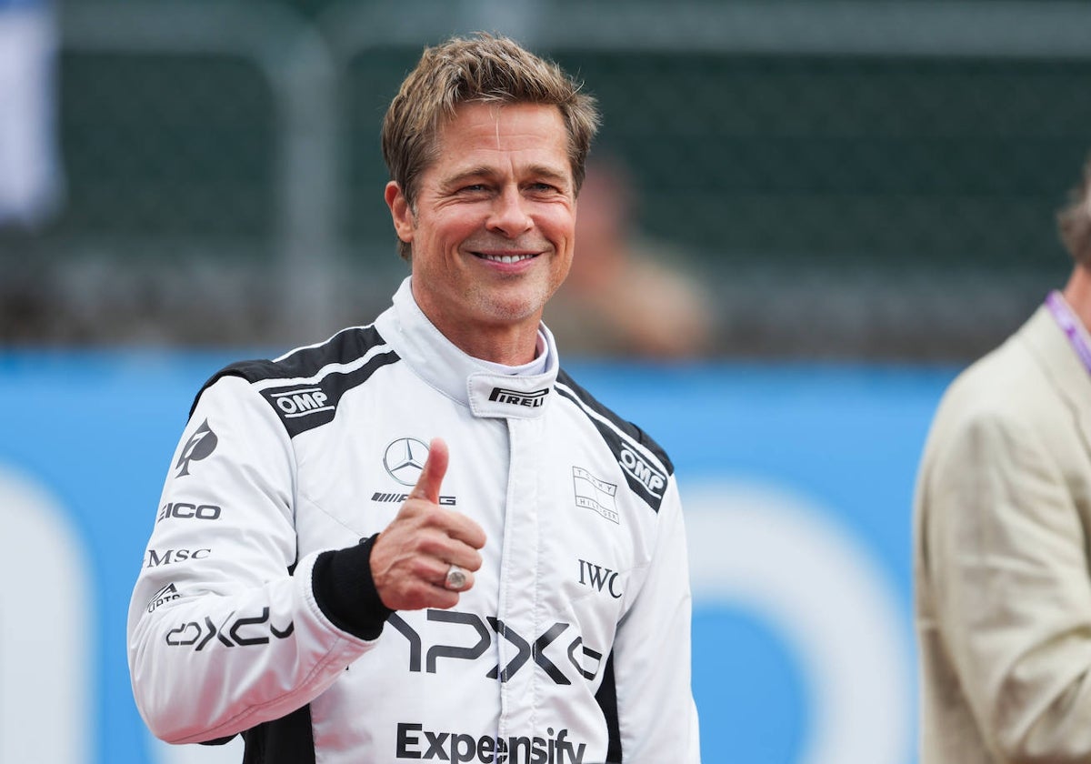 Brad Pitt en el circuito de Silverstone donde está grabando su nueva película ambientada en el entorno de la Fórmula 1.