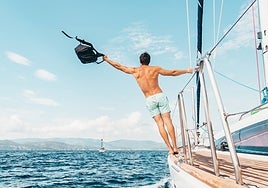 Qué ropa ponerse para navegar en un yate