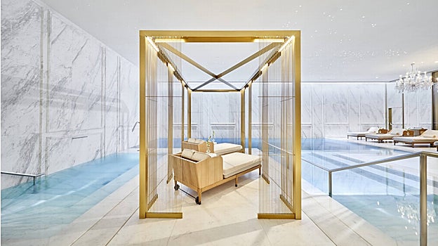 La zona wellness del Ritz y sus exclusivos tratamientos a cargo de The Beauty Concept es también un buen plan para este mes de agosto en Madrid.