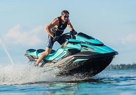 Cinco motos de agua para disfrutar del verano en la playa o en el pantano