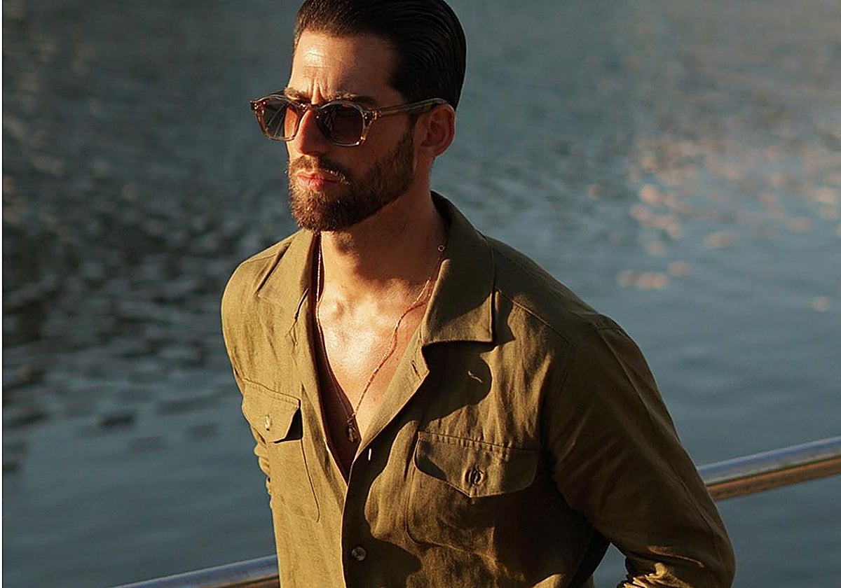 Look veraniego con camisa de lino