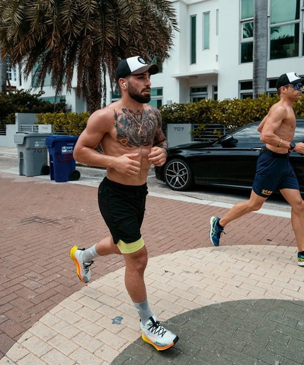 Ilia Topuria corriendo