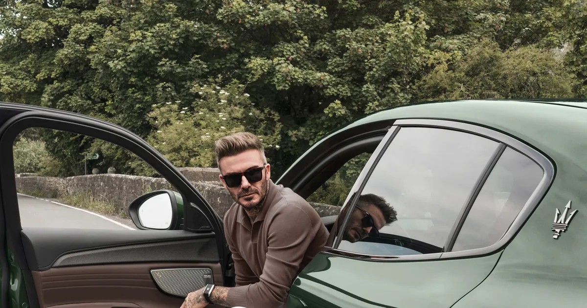 Clarks trae de vuelta sus zapatos más icónicos, y los favoritos de David  Beckham