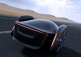 El coche del futuro tiene dos ruedas gigantes, es eléctrico y se llama Shane