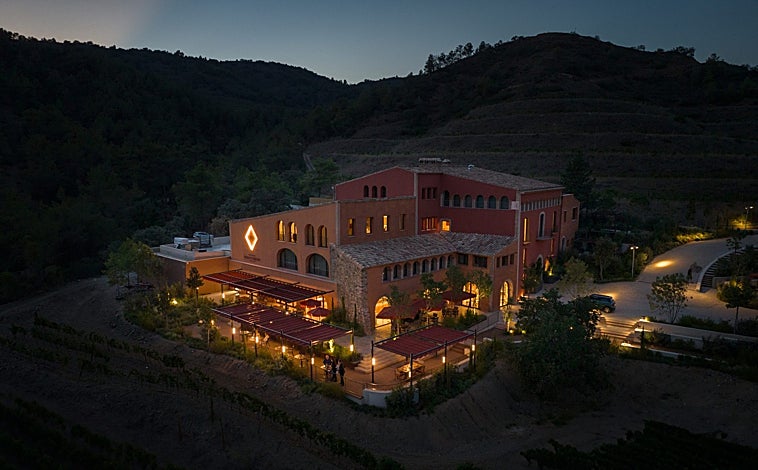 Imagen principal - El hotel cinco estrellas Mas d'en Bruno está en el corazón del Priorat.