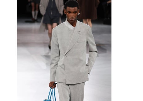 Imagen secundaria 1 - Modelos de Valentino, Dior y Loewe