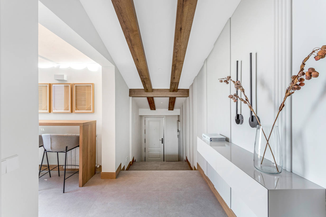 Disponer de una casa con espacio exterior en pleno centro de la capital es un verdadero lujo.