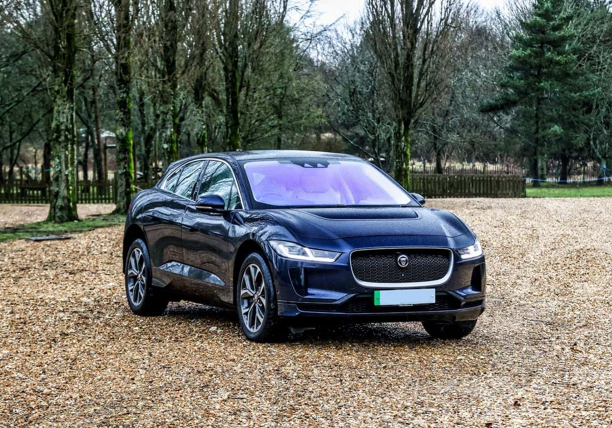Así es el coche eléctrico que perteneció a Carlos III que será subastado a primeros de marzo