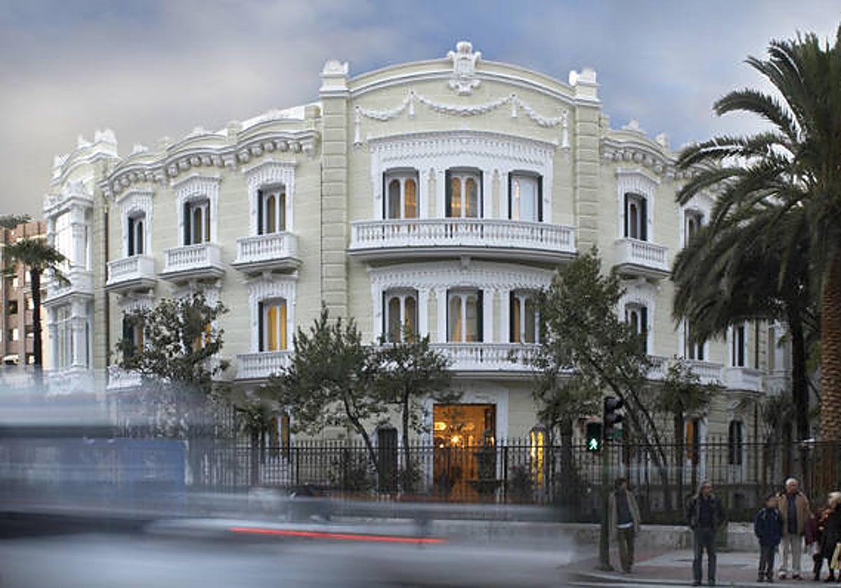 Fachada clínica IML situada en Pº. Gral. Martínez Campos, 33, Madrid