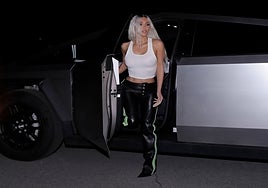 El nuevo y futurista coche de Kim Kardashian, valorado en casi 100.000 euros