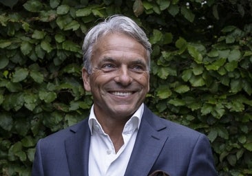 El empresario holandés que conquista el mundo con sus productos de belleza y bienestar de lujo, sostenibles y asequibles