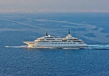 Dream, el superyate de lujo que se alquila por 2 millones de euros la semana