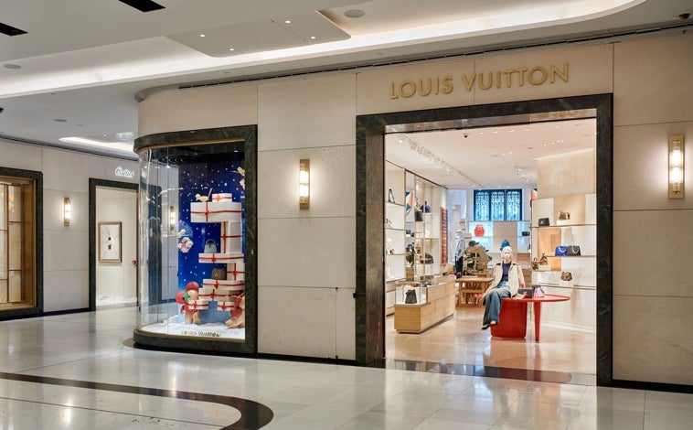 Imagen principal - La galería cuenta con algunas de las boutiques más exclusivas de las firmas de lujo internacionales