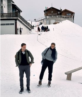 Imagen secundaria 2 - Nadal y Federer durante la sesión de fotos para la campaña junto a Annie Leivobitz