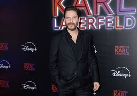 Daniel Brühl, así es el actor español que da vida a Karl Lagerfeld en la nueva serie de televisión