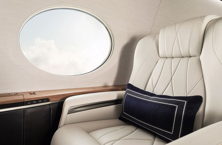 Asiento con ventana en el avión de Gulfstream