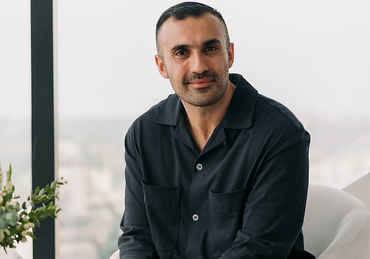 Nima Pourian en la presentación de uklash en Madrid.