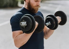 Cómo aumentar la fuerza y masa muscular con el entrenamiento piramidal