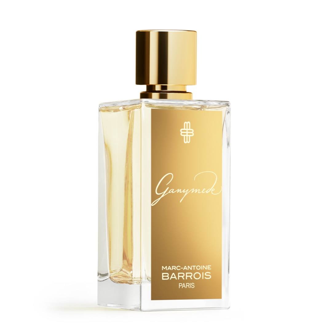 Marc-Antoine Barrois, Ganymede (195€, 100 ml, en Isolée). Una fragancia unisex que fusiona notas de cuero, florales y amaderadas, creando una experiencia olfativa única. Ideal para padres con un gusto por lo exclusivo y diferente.