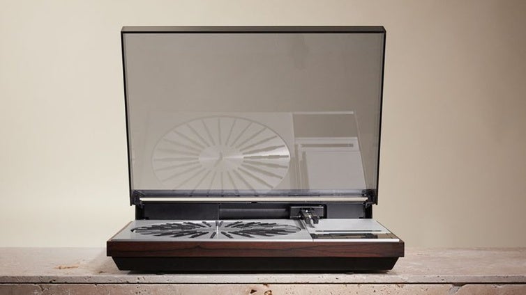 Saint Laurent y Bang & Olufsen reinventan un exclusivo tocadiscos de 30.000 euros, lo último en lujo