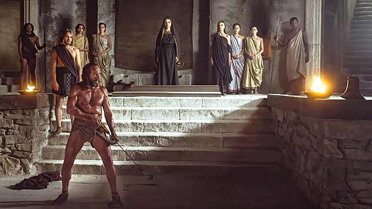 Ralph Fiennes en el papel de Odiseo, en 'The Return', donde presume de un físico escultural.