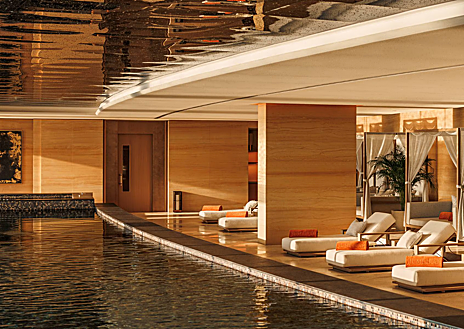 Imagen secundaria 1 - Marina Suite Deluxe, piscina del centro wellness e imagen del restaurante The Bombay Club by Chef Manav Tuli