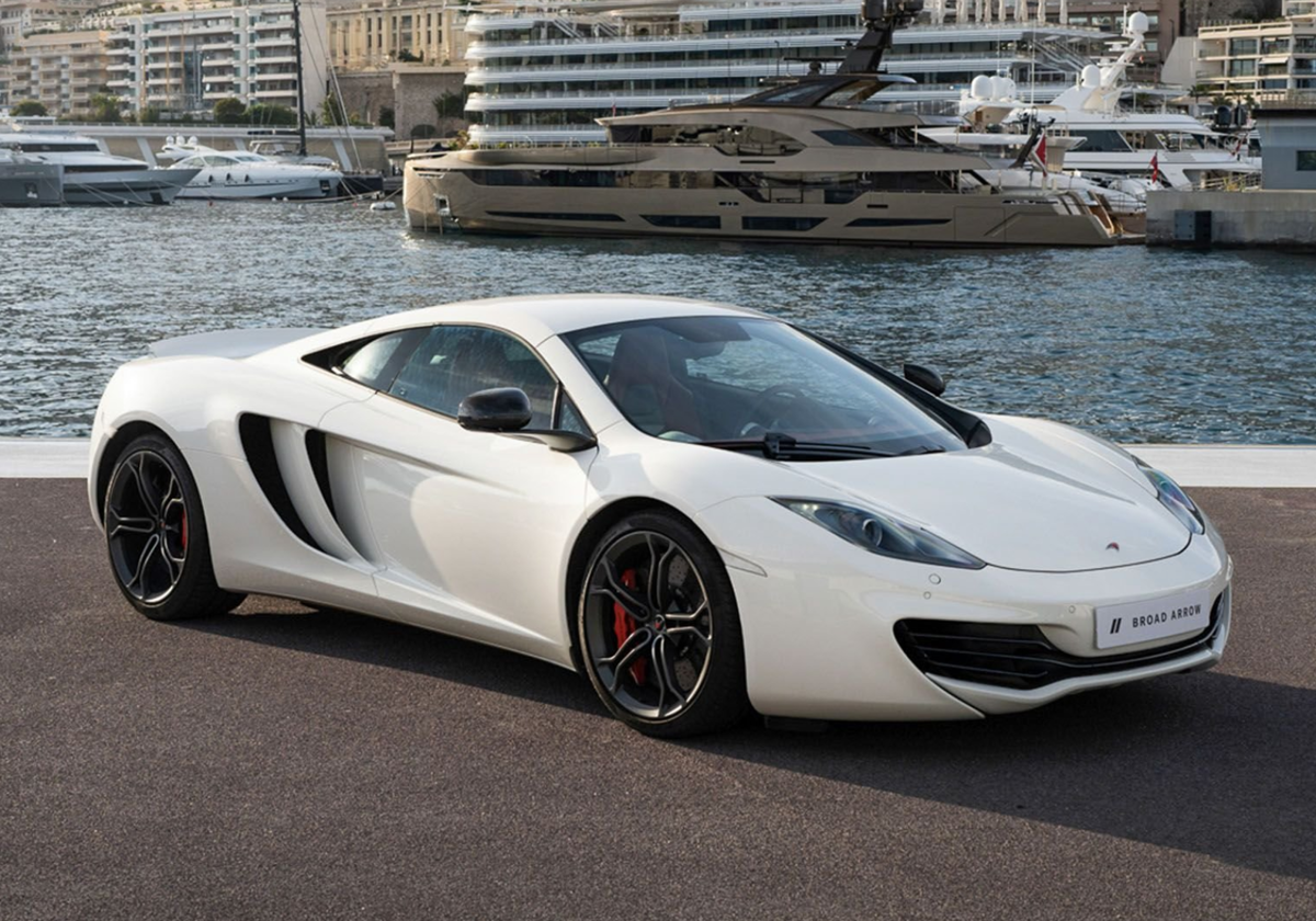 Los McLaren de Jenson Button y Lewis Hamilton a subasta este mes de mayo