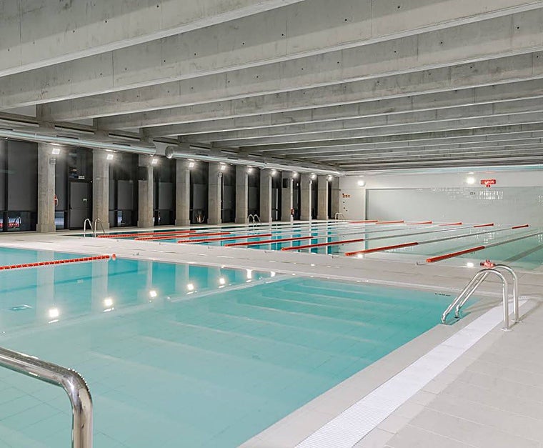 Zona de la piscina de Viding Castellana