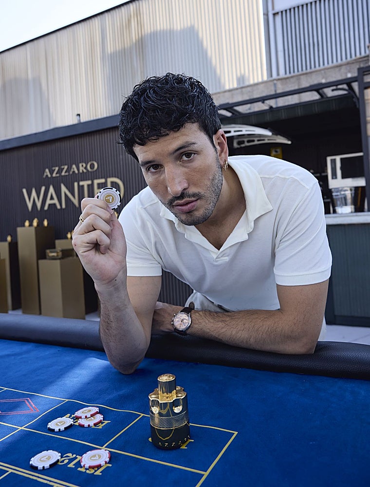 Sebastián Yatra es el nuevo embajador global de los perfumes Azzaro.