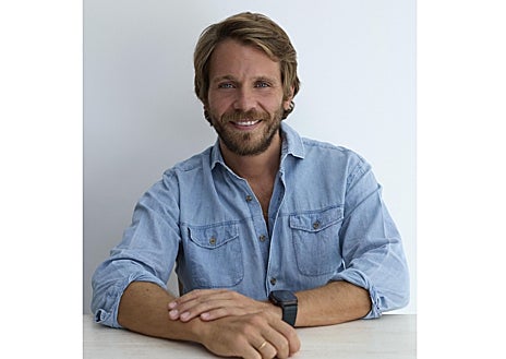 Imagen secundaria 1 - Antonio Fernández de León creó Old Jeffrey en 2018