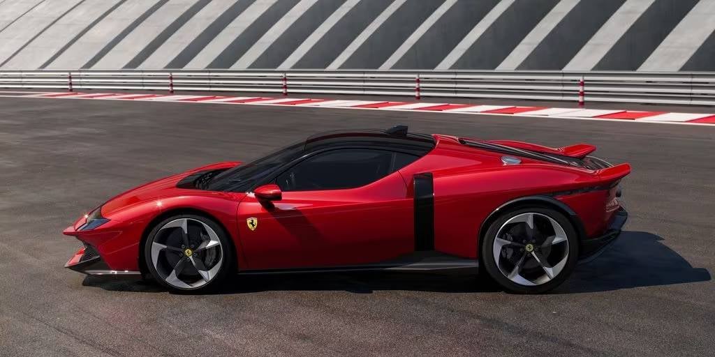 El Ferrari Testarossa y otros deportivos de lujo icónicos reinventados