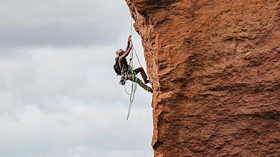 Qué hay detrás de la fiebre popular por la escalada: cómo empezar en la disciplina de moda