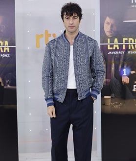 Imagen secundaria 2 - Javier Rey: «Tengo una maravillosa rutina de belleza que consiste en hacer deporte a diario»