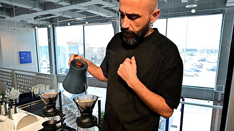 El barista turco Serkan Sagsöz.