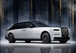 El coche de lujo por excelencia cumple 100 años y lo celebra con una edición especial de 25 unidades: así es el Rolls-Royce Phantom
