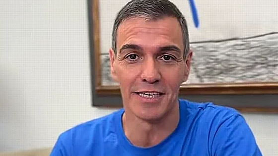 La camiseta que Pedro Sánchez ha hecho viral en TikTok