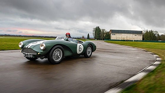 Coches únicos de Ferrari, Porsche o Aston Martin vendidos a precios millonarios en una subasta