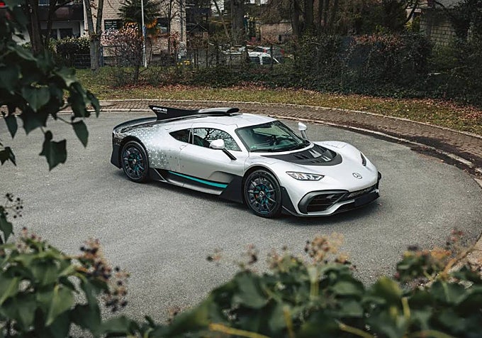 Mercedes-AMG ONE 2024.