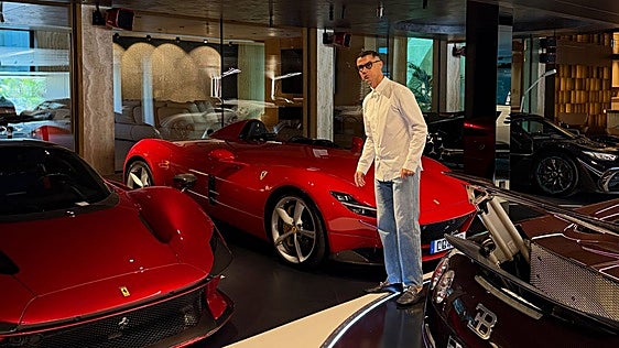 Los 'juguetes' de Cristiano Ronaldo superan los 20 millones de euros: varios modelos de Ferrari, Bugatti, Mercedes y otros