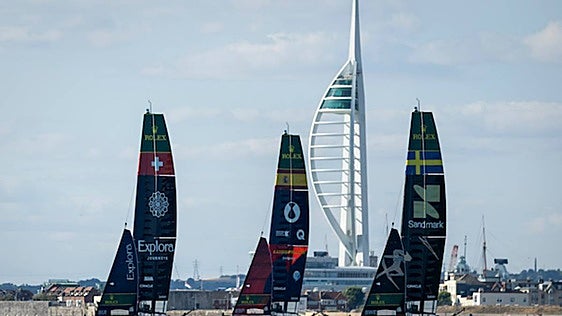 La Fórmula 1 de vela llega a Valencia: Kylian Mbappé, Ryan Reinolds y otros famosos que han invertido en SailGP