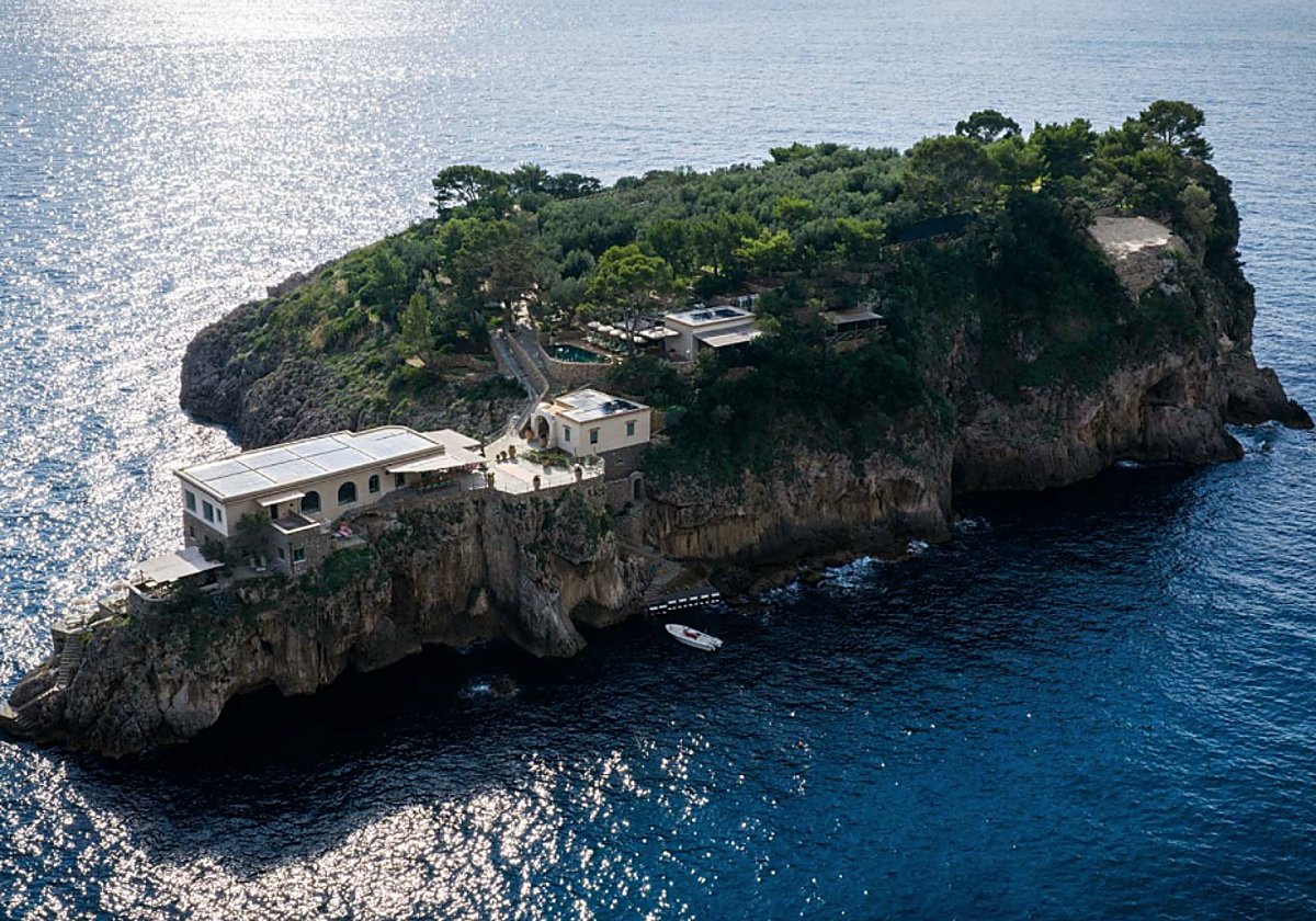 La isla de la Costa Amalfitana que se alquila por 48.000 euros la noche
