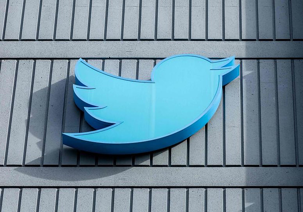 Caos en Twitter: las renuncias, los caprichos y la fuga de anunciantes dejan la &#039;app&#039; al borde del barranco