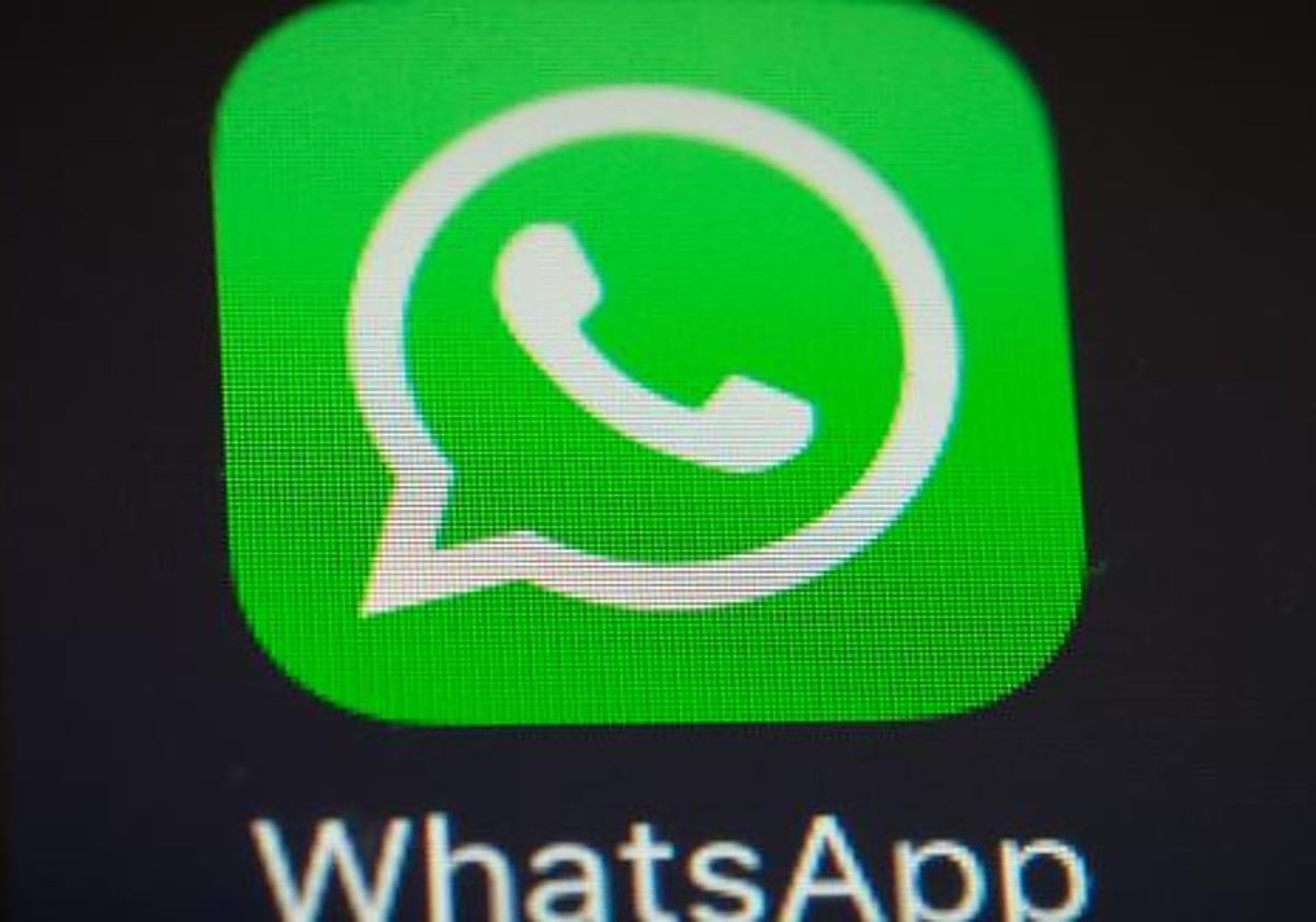 ¿Pueden tus jefes añadirte a grupos de WhatsApp sin tu permiso?