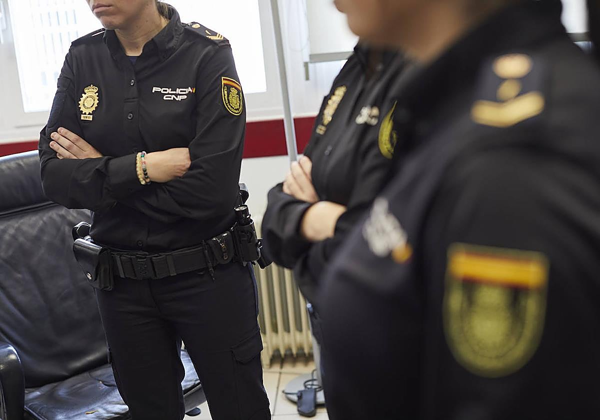 Agentes de la Policía Nacional.