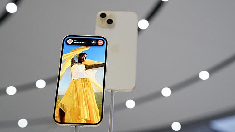 iOS 17 ya está aquí: estos son los iPhone compatibles y las novedades que incluye