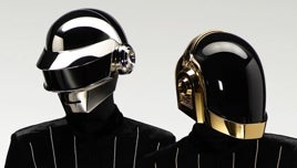 Daft Punk se quita el casco de robot y advierte sobre la Inteligencia Artificial: «Siempre estuvimos del lado de la humanidad y no del lado de la tecnología»